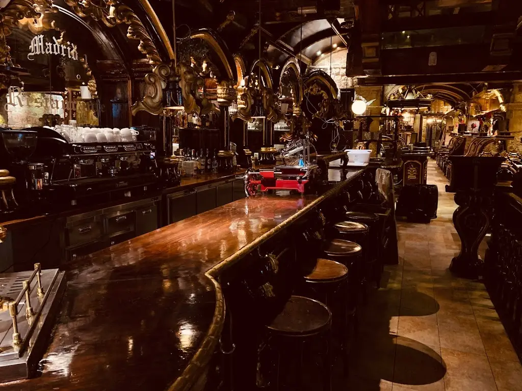 Come - The Steakhouse_Benedita_slider_image_1