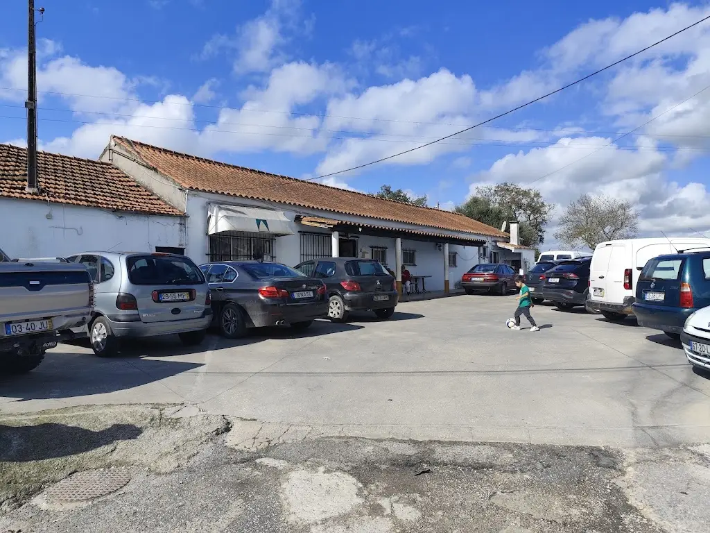 luis fragoso_O Latas_Benedita_recensione