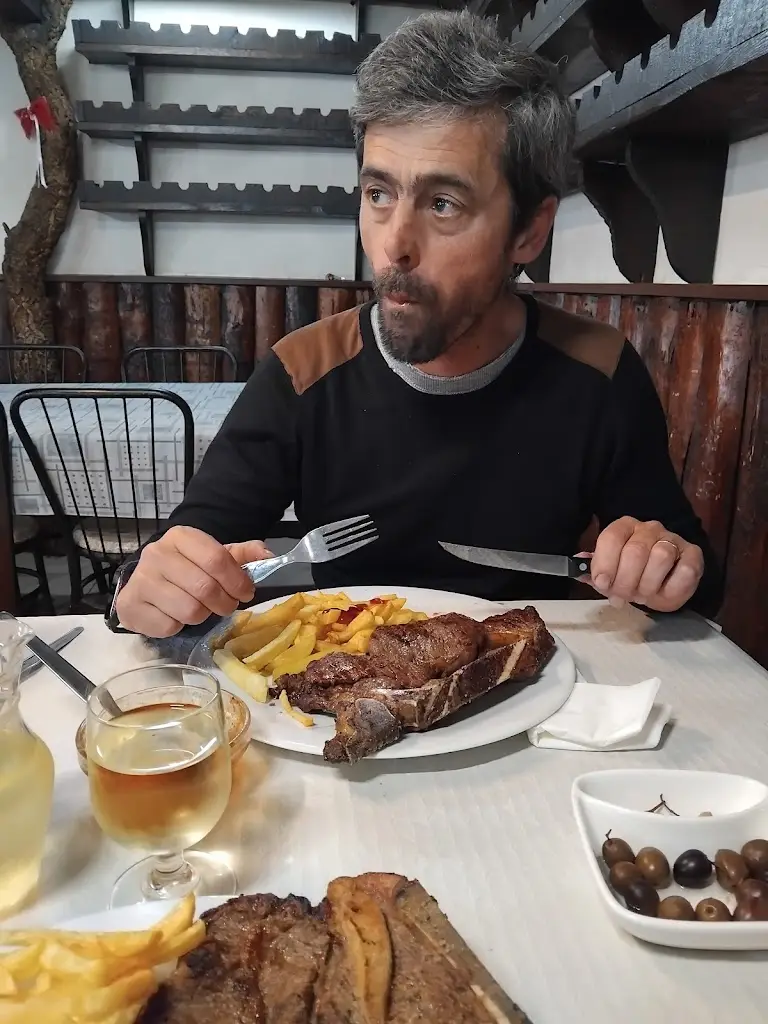 Célia Regina Gonçalves_O Latas_Benedita_recensione