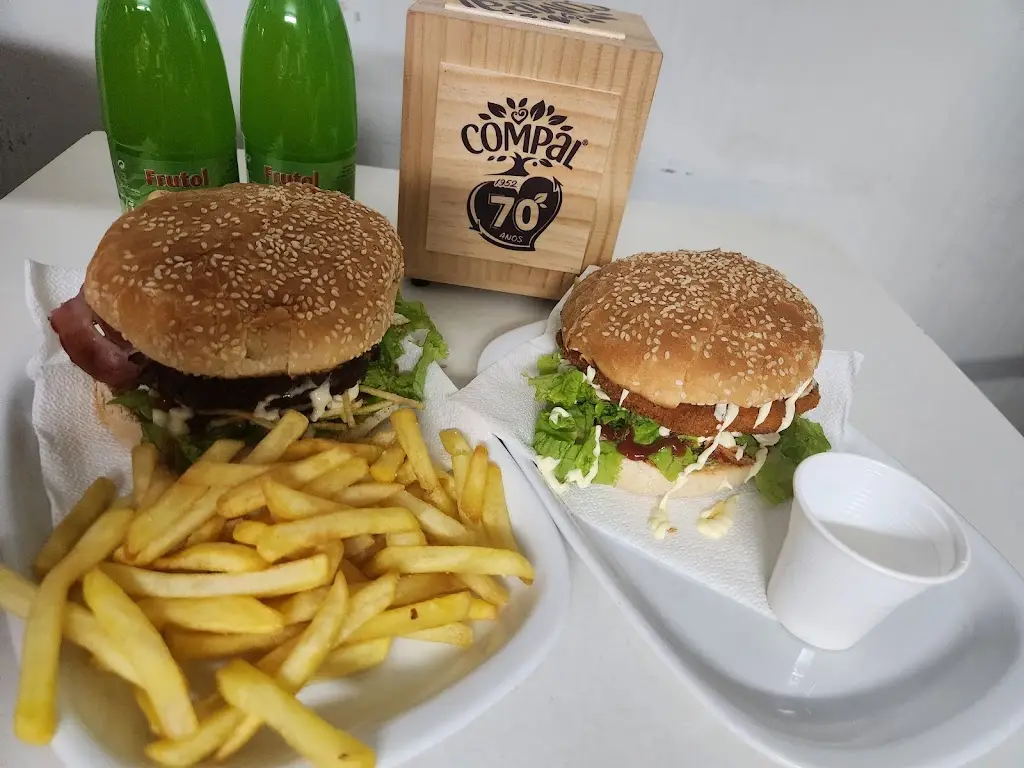 Ilidia Seguro_MC Latas_Benedita_review