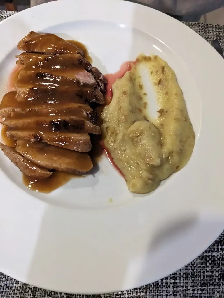 Becky Chantry_Alquimia - Restaurante Cervejaria Tapas_Ansião_recensione