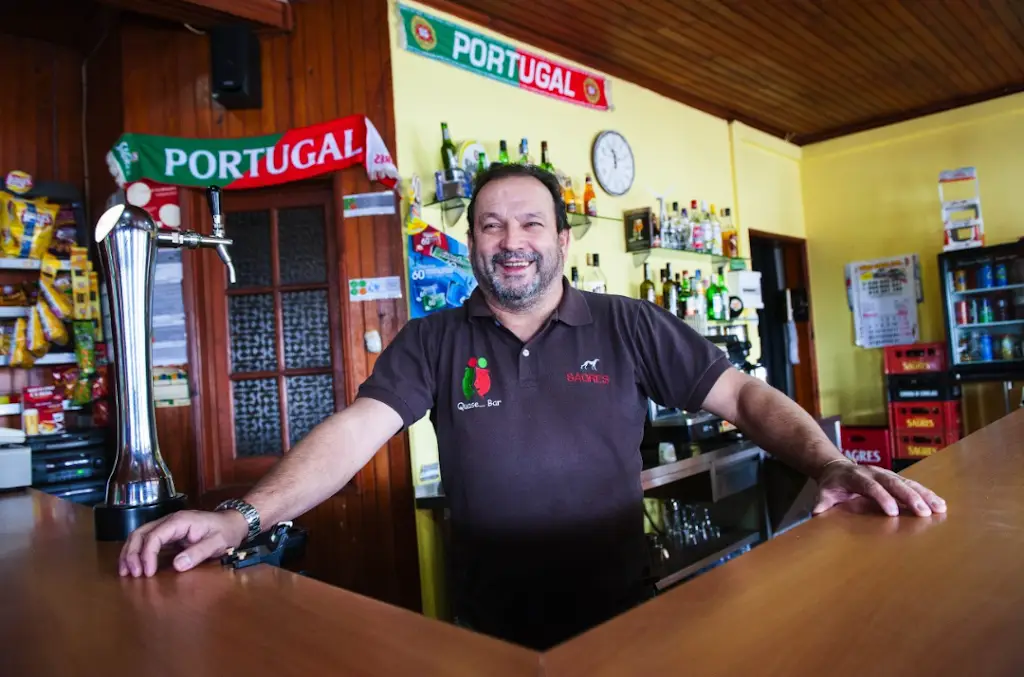 Gonçalo Rodrigues_Quase Bar - Tomas & Santos, Lda._Castanheira de Pêra_recensione