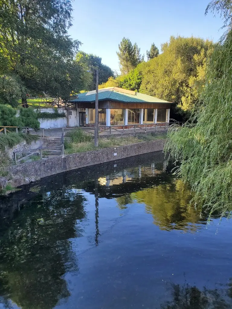 Iberia Bar & Grill_Praia Fluvial do Poço Corga_Castanheira de Pêra_recensione