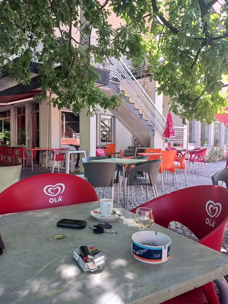 Café Pífaro restaurante en Castanheira de Pêra