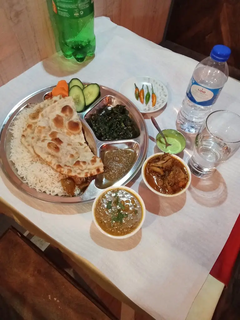 Menu_Peaceful Lumbini Restaurant & Bar_Aljubarrota_immagine_4