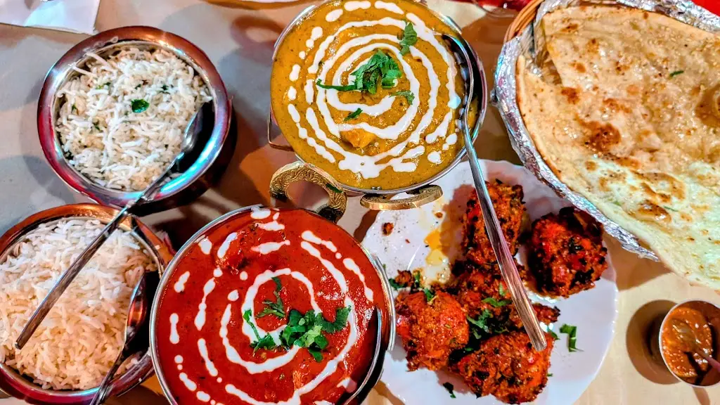 Peaceful Lumbini Restaurant & Bar_Aljubarrota_slider_image_2