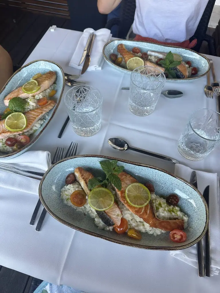 Nicole F._Restaurante Luna_Leiria_recensione