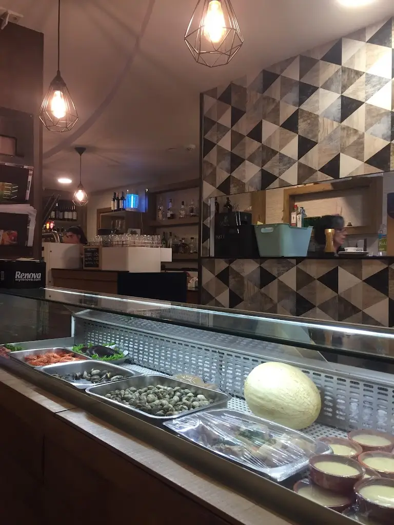 Andre Jordão_Fabioca_Marinha Grande_review