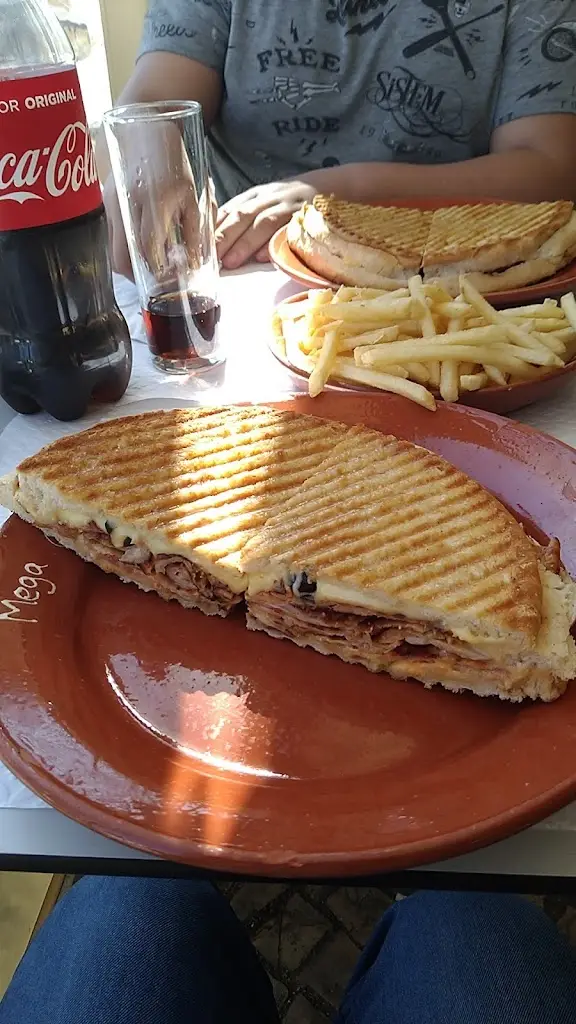 Menu_Mega Cachorro_Marinha Grande_immagine_4