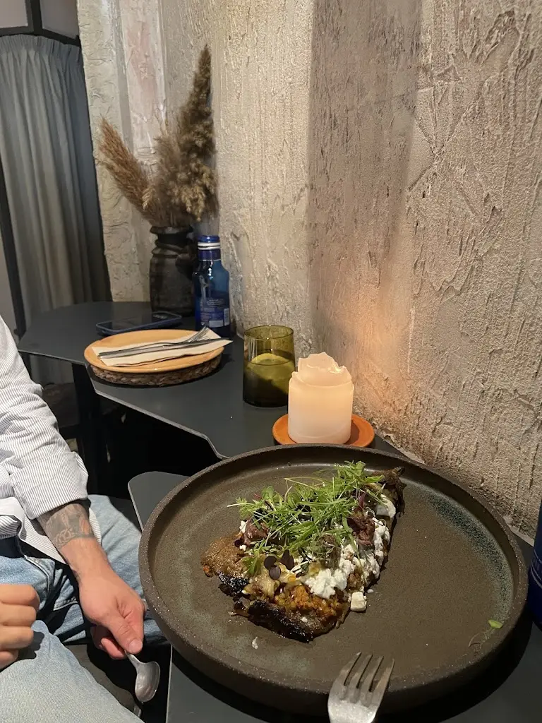 Dorsa Naghian_Golden_Alcobaça_recensione