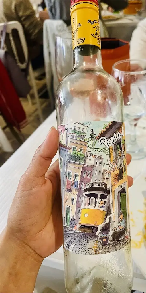 Jessica J Luna_Sardinha_Peniche_recensione