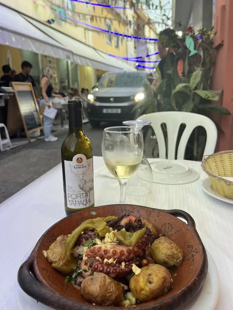 Lara Marie_Sardinha_Peniche_recensione