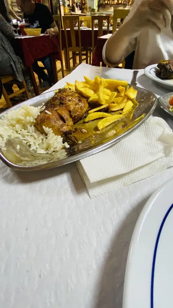 Noovy Grewal_Panorama_Figueiró Dos Vinhos_review