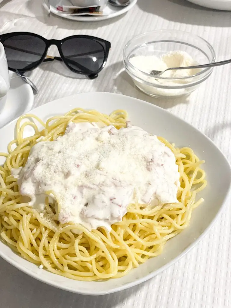 Kseniya Gataullina_Pizzaria Bar Manjericão_Figueiró Dos Vinhos_reseña