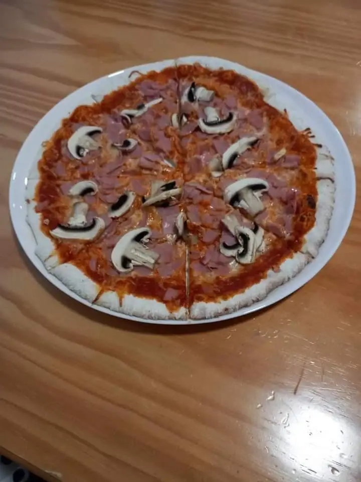 Pizzaria Bar Manjericão ristorante a Figueiró Dos Vinhos