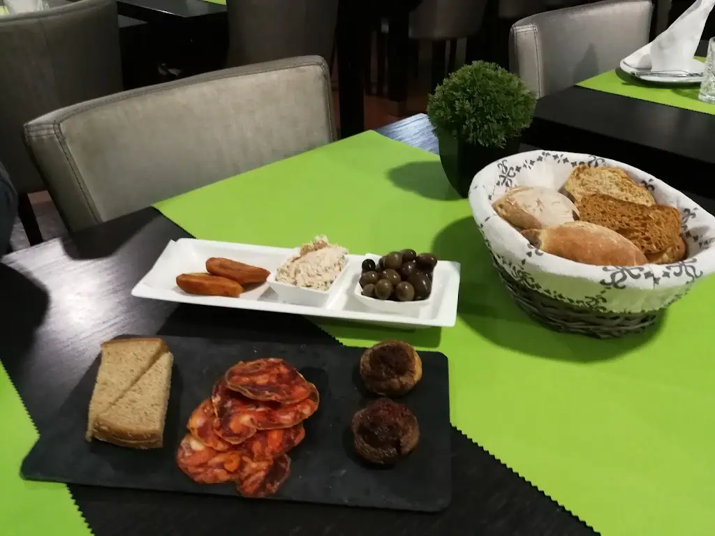 GW Cars SW Gary_Paris By Palacium Group_Figueiró Dos Vinhos_recensione