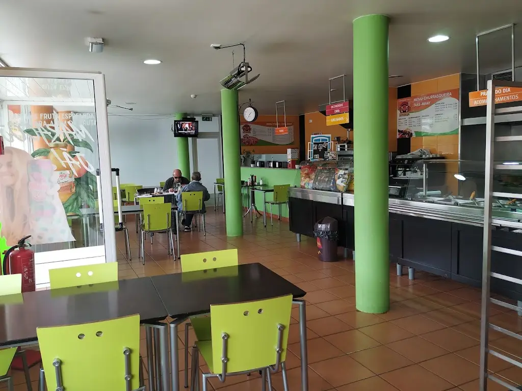 Churrasqueira e Pizzaria Vitória ristorante a Figueiró Dos Vinhos