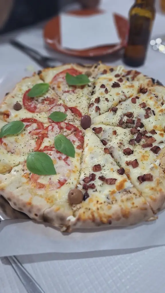 Pizzaria Brasuka Porto de mós ristorante a Porto de Mós