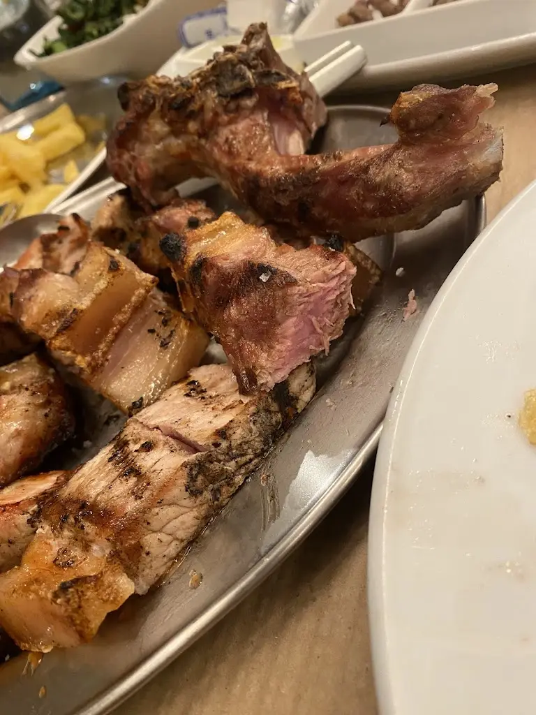 Pedro Soeiro_Restaurante ASSADOR, em Pombal_Louriçal_recensione