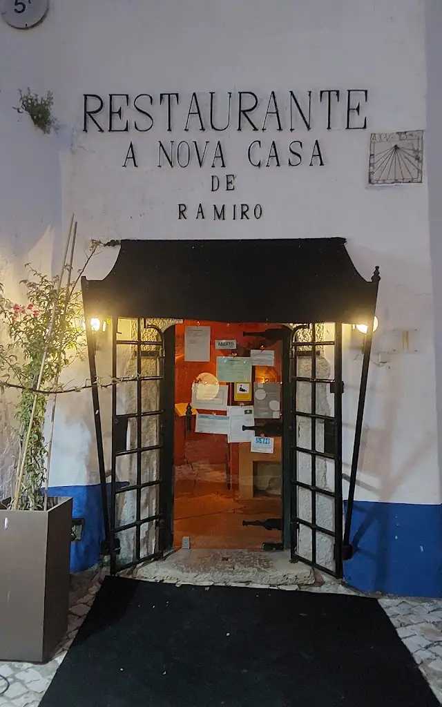 John Barnes_A Nova Casa de Ramiro_Óbidos_reseña