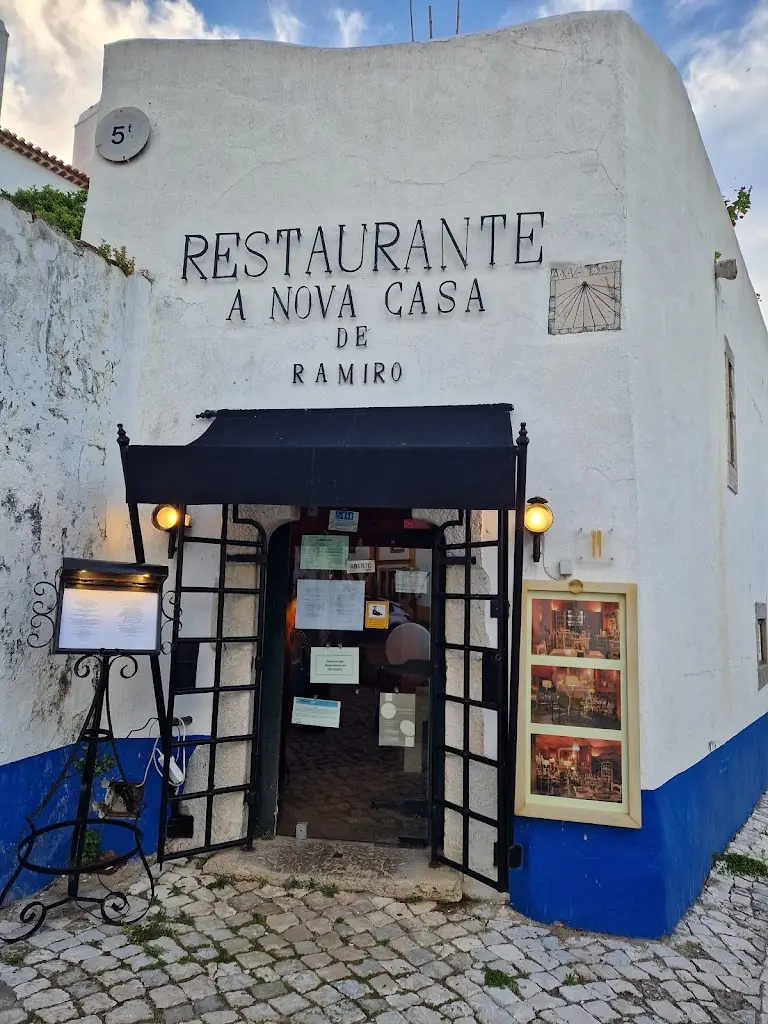 A Nova Casa de Ramiro ristorante a Óbidos
