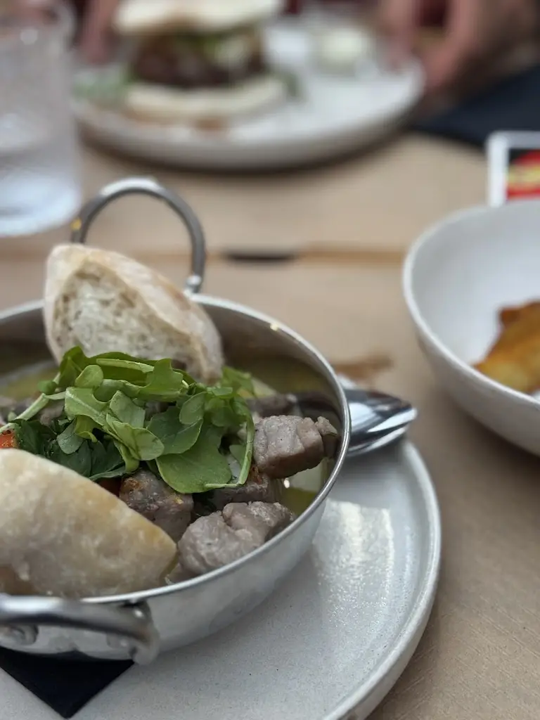 Aron Zemmer_Tasca10_Óbidos_review