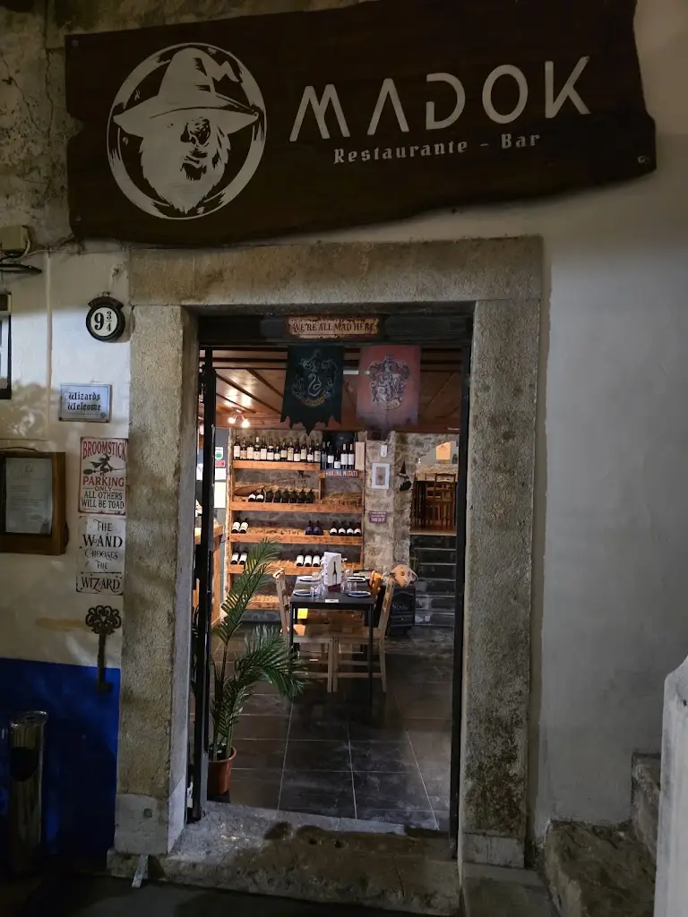 Madok Restaurante Castelo de Óbidos_Óbidos_slider_image_3