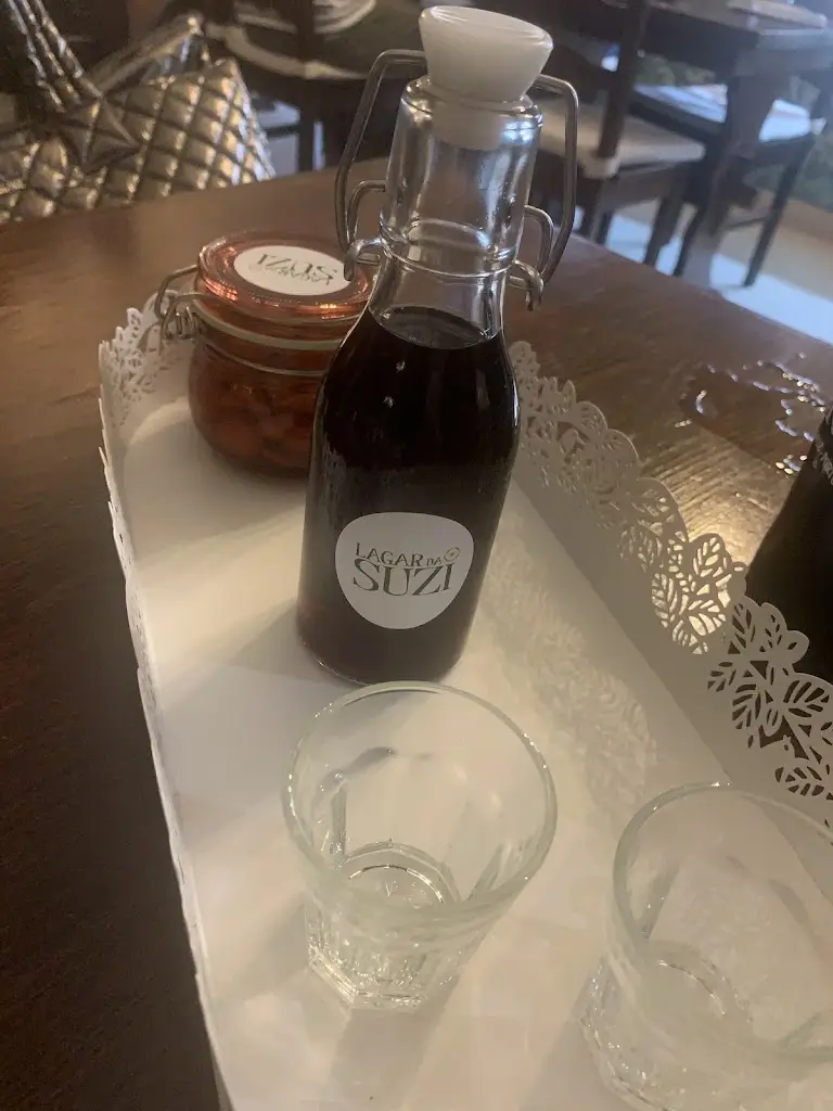 Jack Dos Santos_Lagar da Suzi_Salir de Matos_reseña