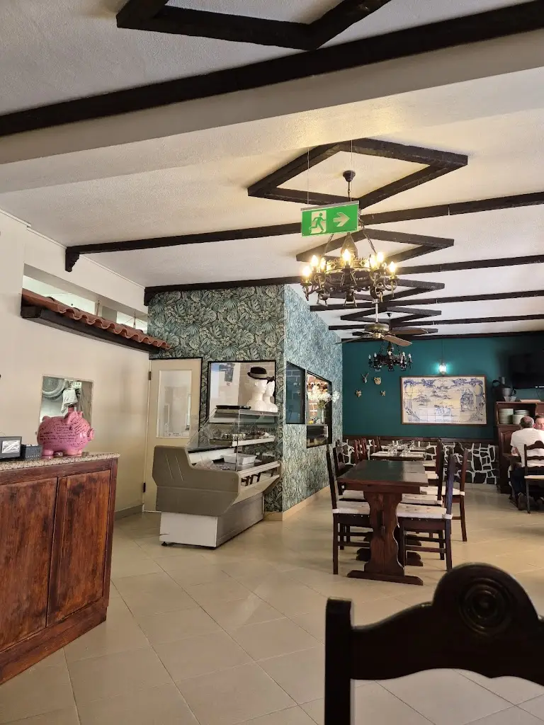 Mark Studholme_Lagar da Suzi_Salir de Matos_reseña