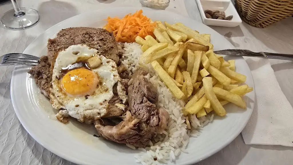 Miguel & Estrela - Café, Petiscos e Refeições_Salir de Matos_slider_image_2