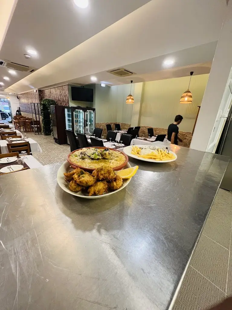 Florêncio Júnior_Canas Garden Restaurante_Salir de Matos_recensione