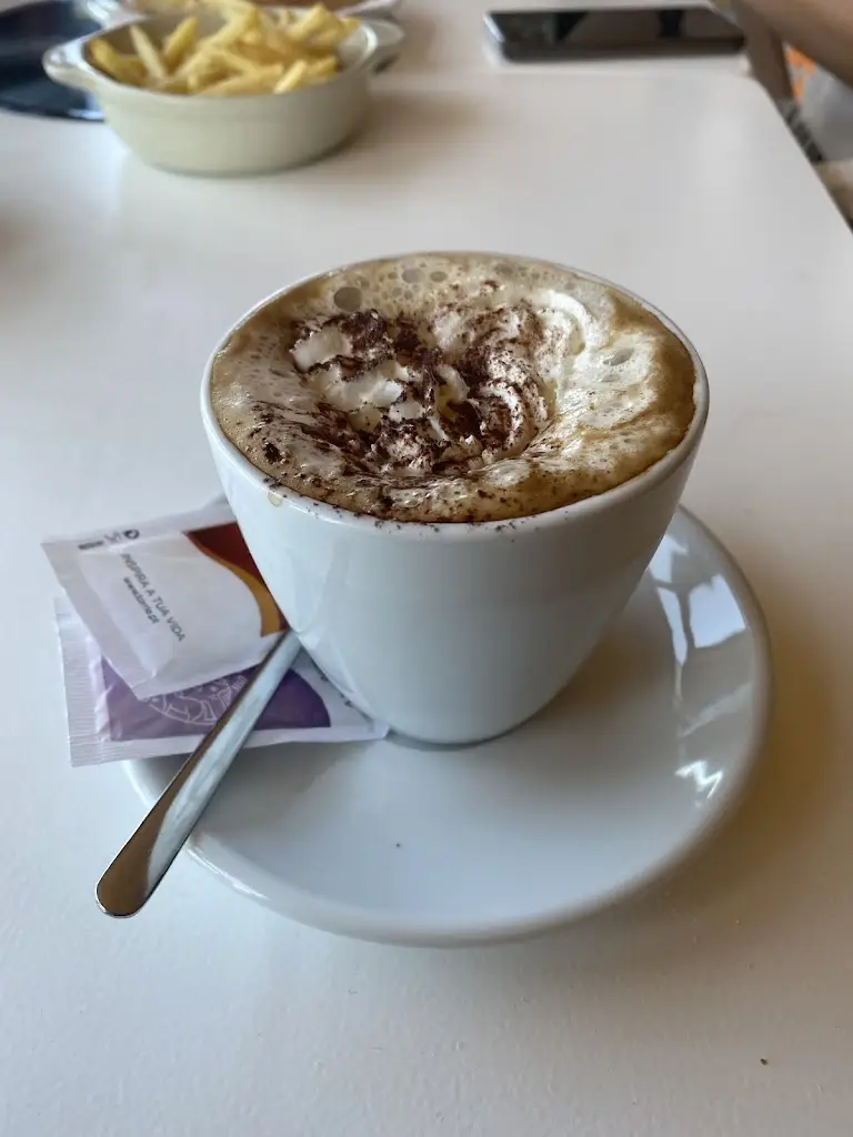 Magdalena Gajewska_O'Clock Caffé_Foz do Arelho_recensione