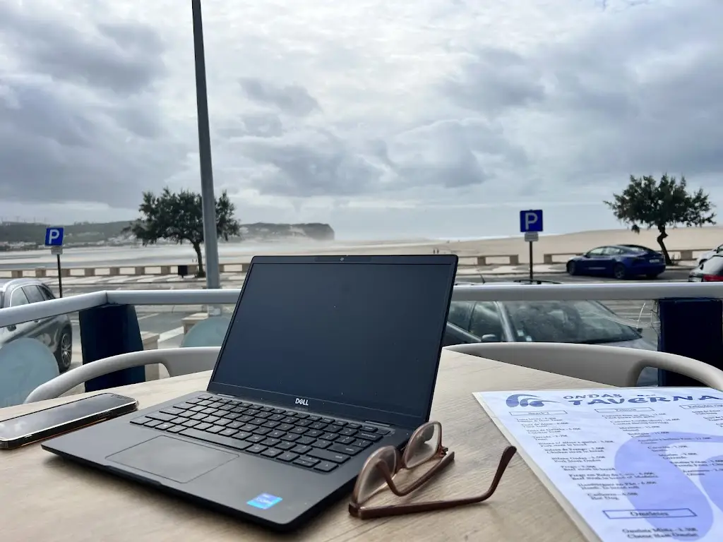 Pavlina N_Ondas Bar Taverna_Foz do Arelho_recensione