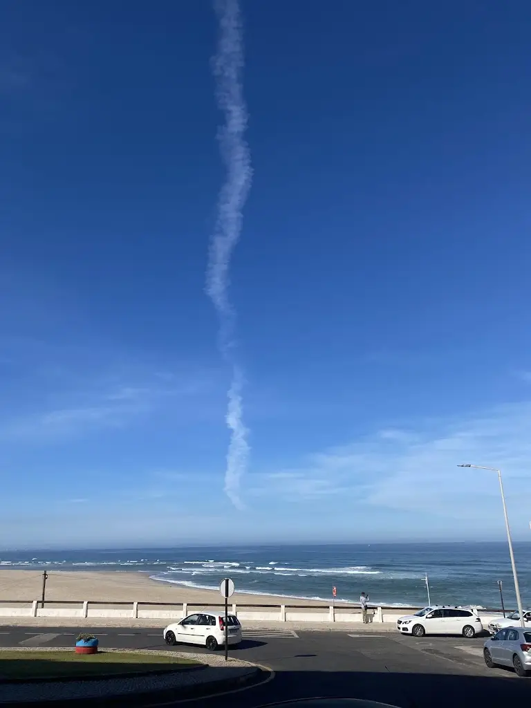 Aleksandra Mernaia_Café Runas_Foz do Arelho_recensione