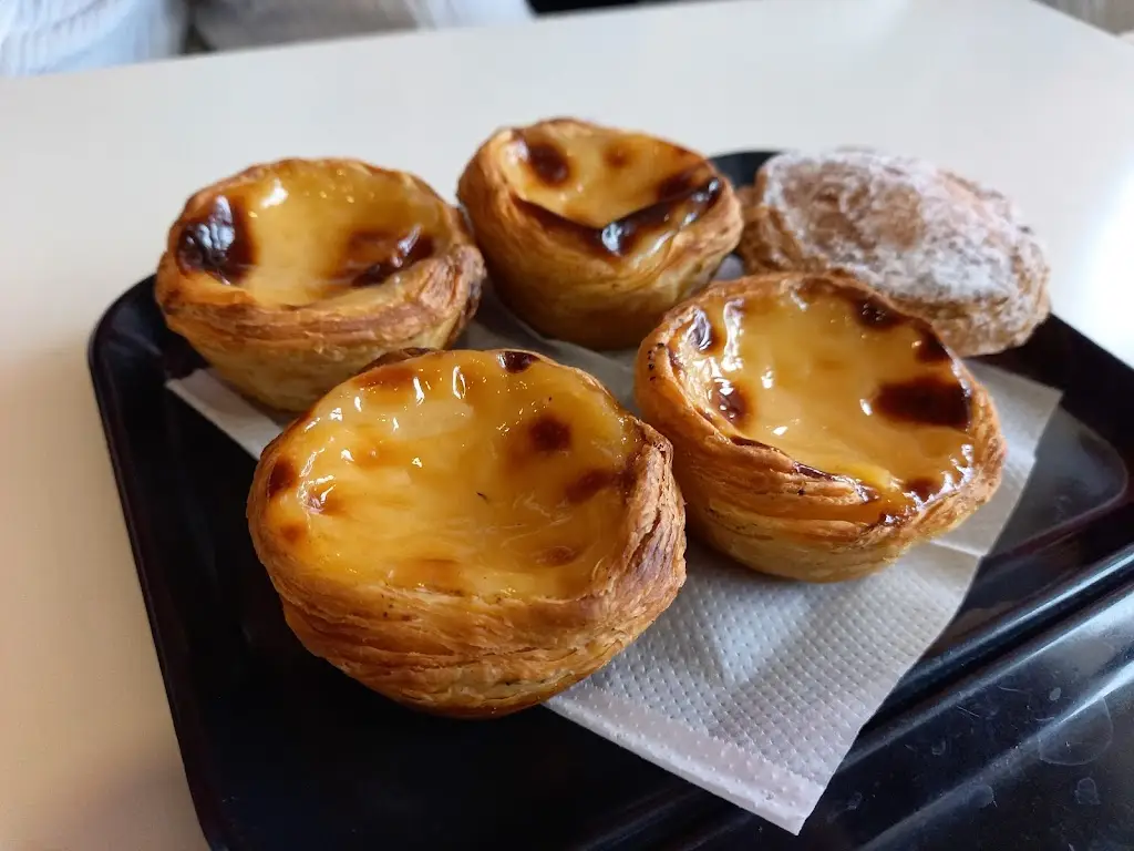 Omid Mostafaei_Café Runas_Foz do Arelho_recensione