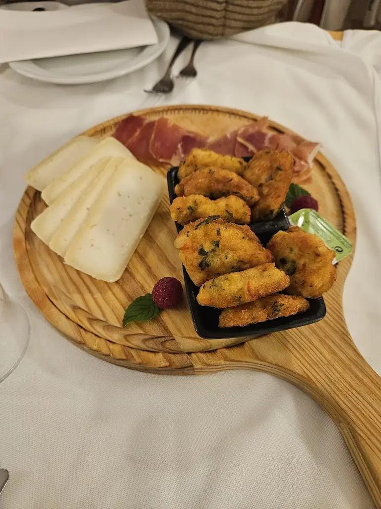 Laetys_David. Restaurante. Servico de banquetes_Souto da Carpalhosa_review