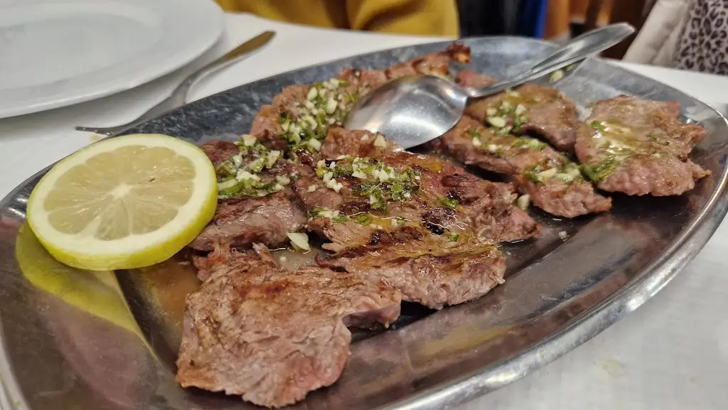 A Galé dos Manos_Benfica_slider_image_2