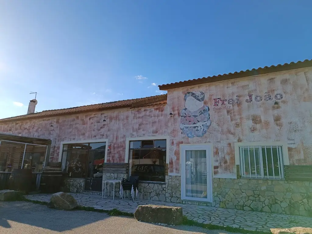 Galyna Beschastna_Taverna Frei João_Turquel_recensione