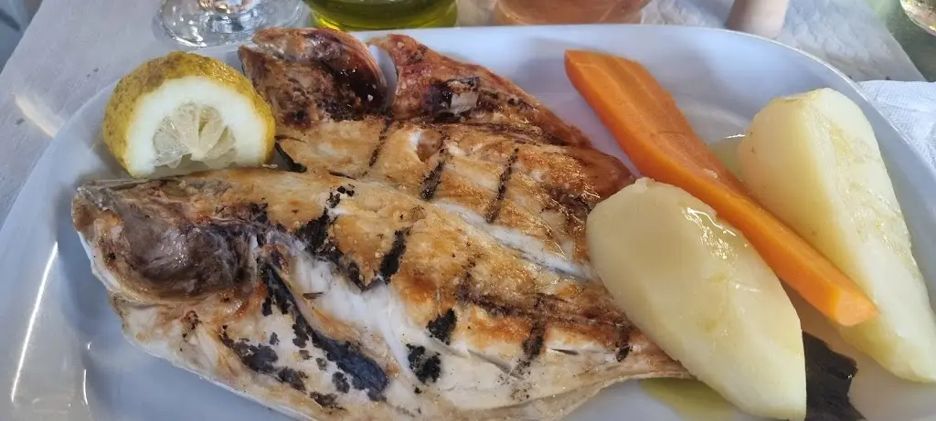 Ina Neumann_Taverna Frei João_Turquel_recensione