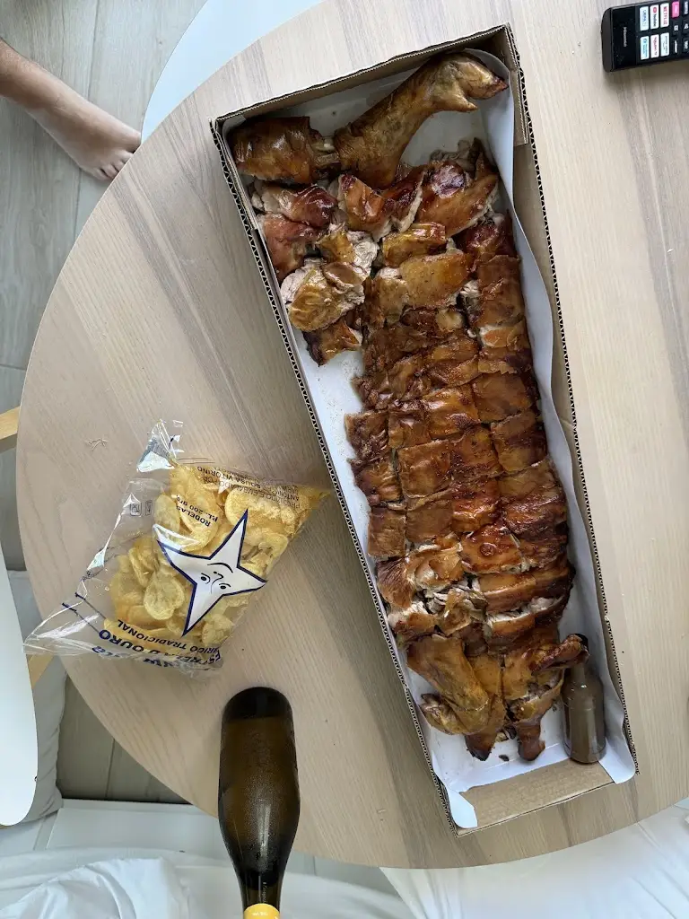 Andrey Koshmanov_Pátio do Leitão_Turquel_reseña