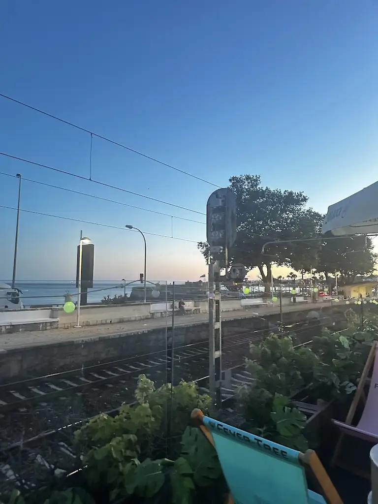 ZVCK44 OFFICIEL_Train - Restaurant & Bar_Caxias_recensione