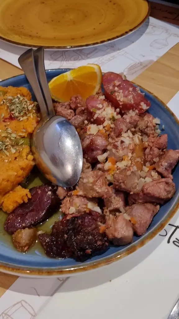 O Tarro/ Loures_Loures_slider_image_2