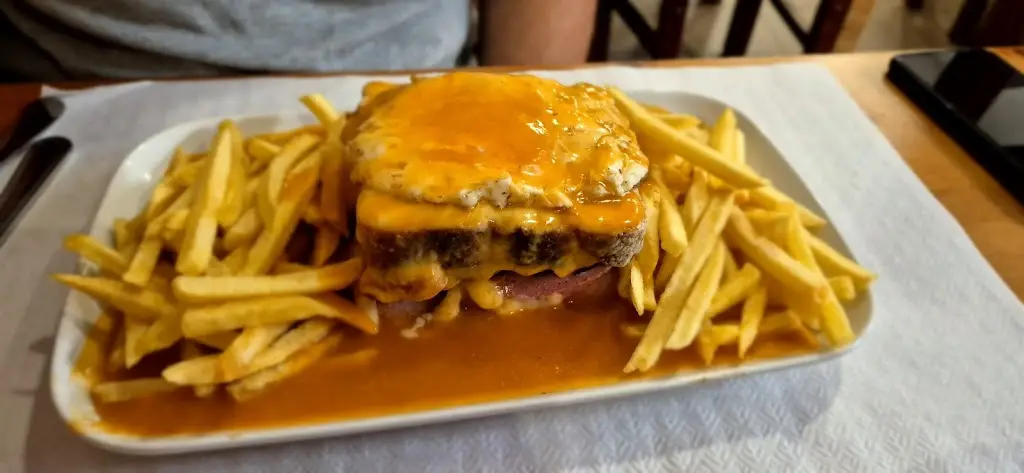 Bárbara Pereira_Entascate_Loures_recensione