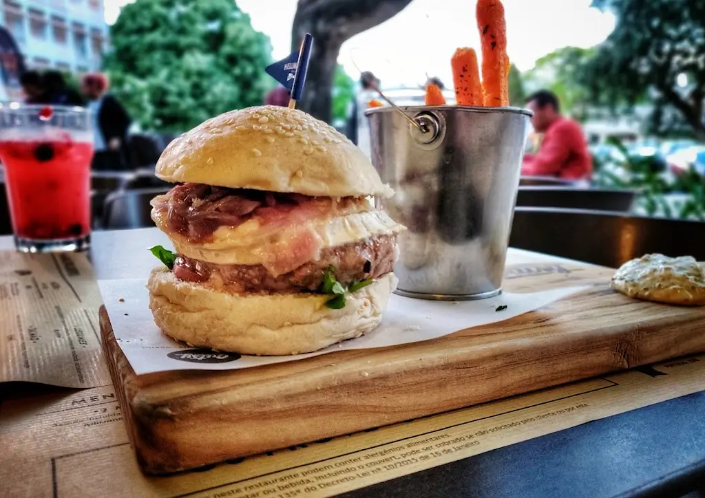 Menu_Gutsy - Hambúrguer Artesanal & Cocktails_Carcavelos_immagine_7