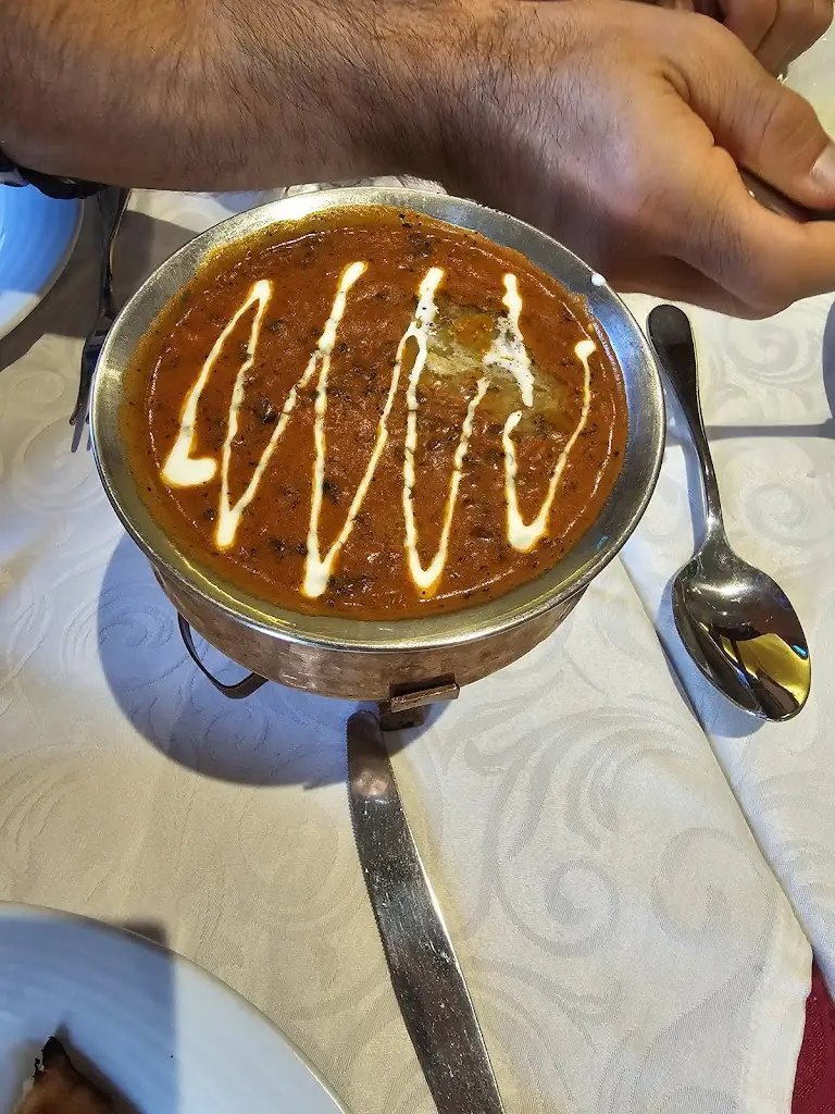 hailey young_Restaurante Delhi Darbar Mafra_Mafra_recensione