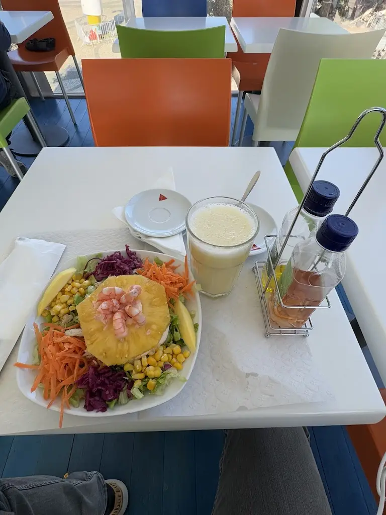 Alexandros Anastasiadis_Deep Blue Tapas Bar_Olivais_review