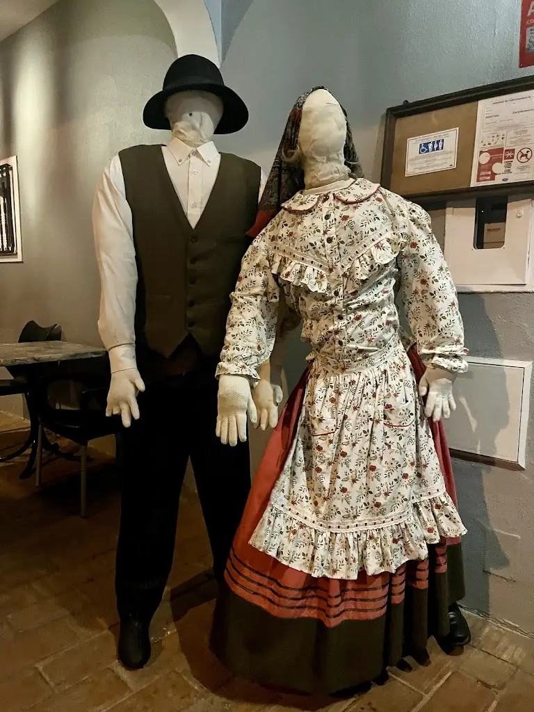 Adrienn Tamás_O Folclore_Ota_recensione