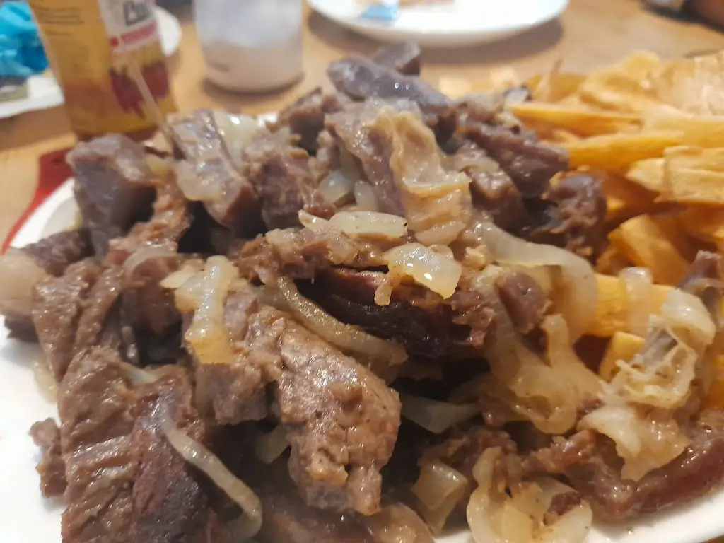 Gislene Forte_RESTAURANTE PETISCARIA 10_Famões_recensione