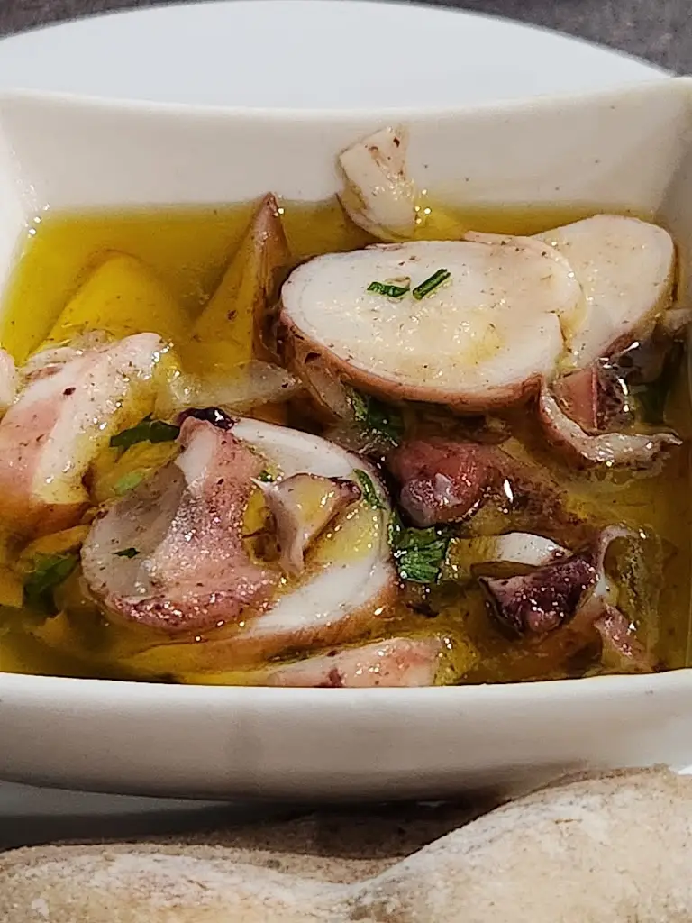 Kelly Bettinger_Restaurante Lourenços_Luso_recensione