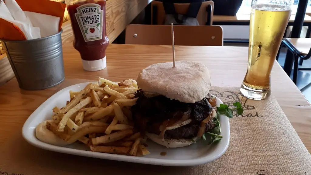 Dawn LaVelle Delgado_100% Artesanal_Massamá_recensione